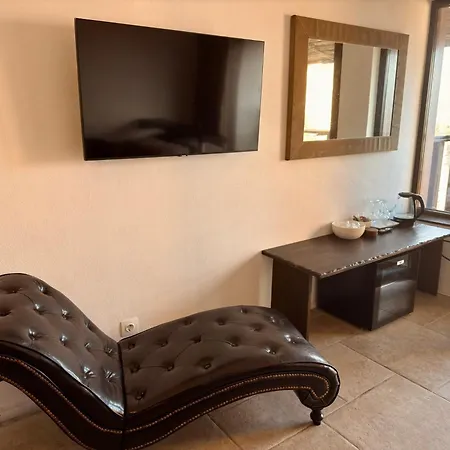 Arthotel Oscar I 호텔 *