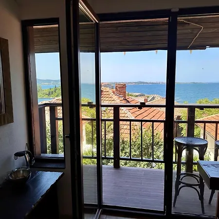 Arthotel Oscar I 호텔 소조폴