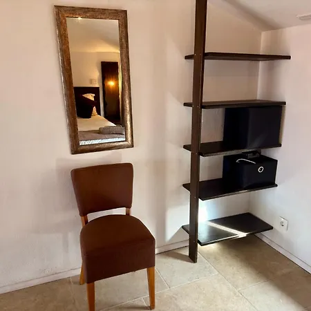 호텔 Arthotel Oscar I 소조폴