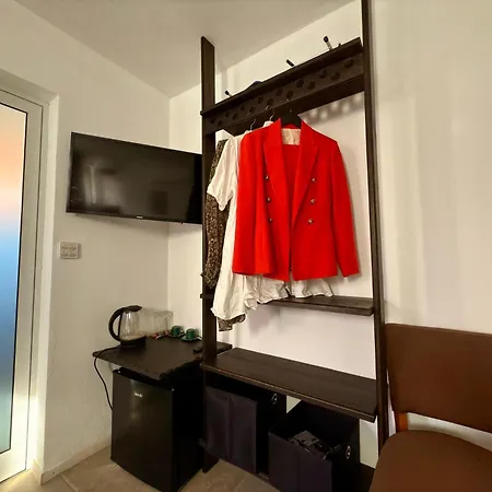 Arthotel Oscar I 호텔 소조폴