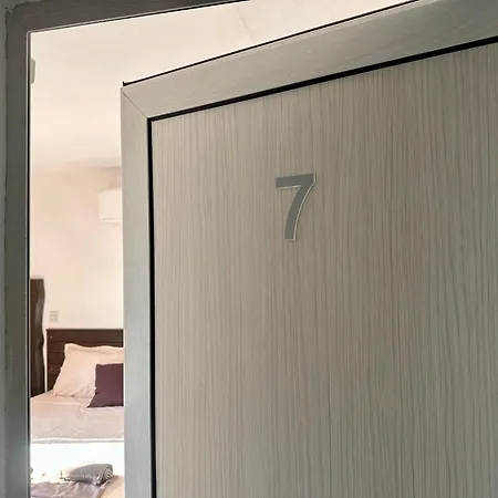 Arthotel Oscar I Отель *