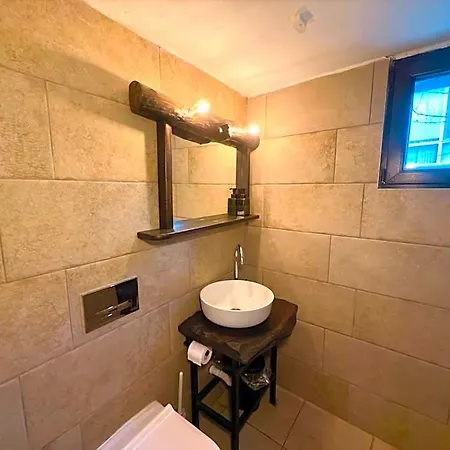 Ξενοδοχείο Arthotel Oscar I