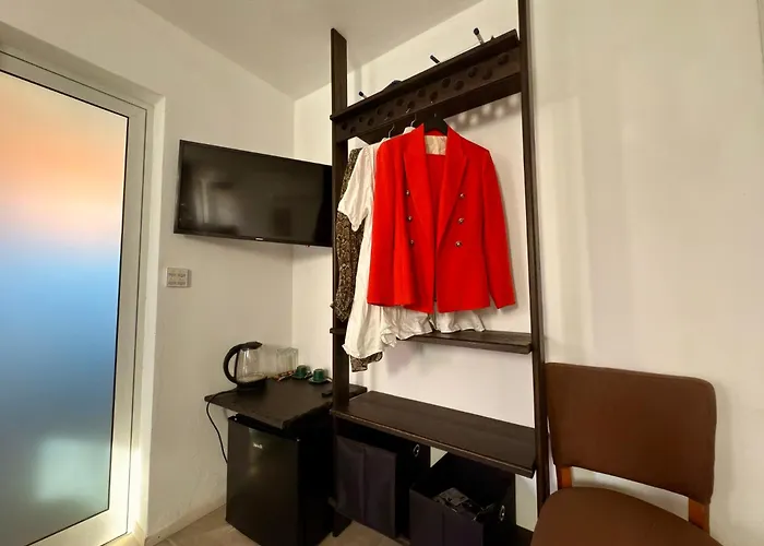 Arthotel Oscar I Отель Созополь